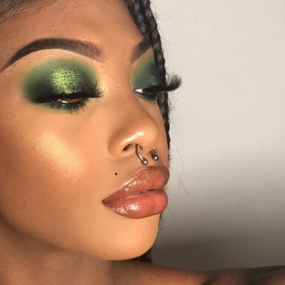 MAC Ho Ho Hocus shade shifting duo chrome eyeshadow - Picture 4 of 14